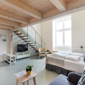 Vorgarten - Central, New And Stylish For Your Comfortable In דירה
