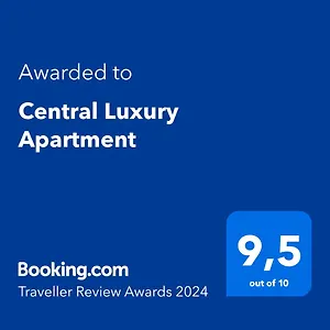 Luxury דירה
