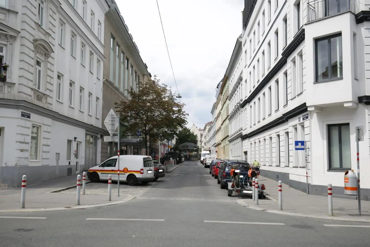 Vienna Gold Apartments - Contactless Check In